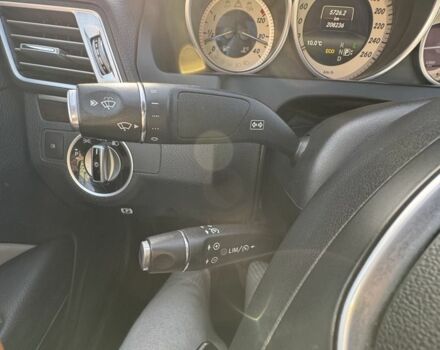 Серый Мерседес Е-Класс, объемом двигателя 2.2 л и пробегом 208 тыс. км за 19000 $, фото 4 на Automoto.ua