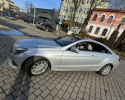 Серый Мерседес Е-Класс, объемом двигателя 2.2 л и пробегом 208 тыс. км за 19000 $, фото 3 на Automoto.ua