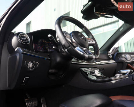 Сірий Мерседес Е-Клас, об'ємом двигуна 3 л та пробігом 78 тис. км за 76000 $, фото 29 на Automoto.ua