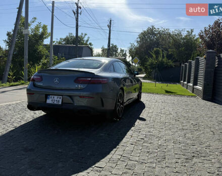 Сірий Мерседес Е-Клас, об'ємом двигуна 3 л та пробігом 65 тис. км за 49500 $, фото 3 на Automoto.ua