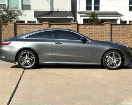 Мерседес Е-Клас 2018 у Івано-Франківську на Automoto.ua Сірий Мерседес Е-Клас, об'ємом двигуна 3 л та пробігом 37 тис. км за 8500 $, фото 2 на Automoto.ua