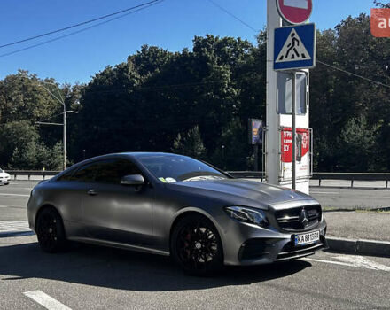 Сірий Мерседес Е-Клас, об'ємом двигуна 3 л та пробігом 78 тис. км за 76000 $, фото 46 на Automoto.ua