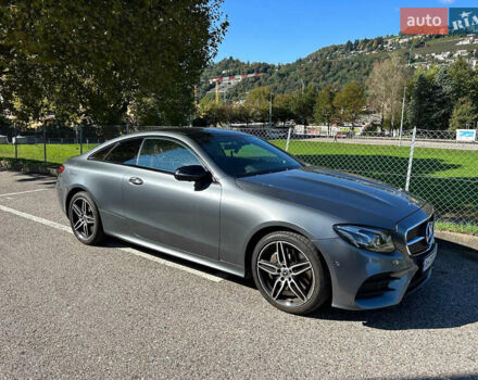 Серый Мерседес Е-Класс, объемом двигателя 3 л и пробегом 44 тыс. км за 65000 $, фото 2 на Automoto.ua