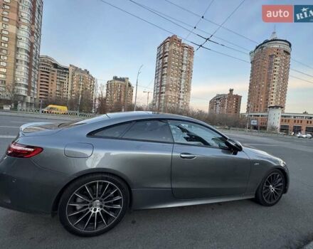 Серый Мерседес Е-Класс, объемом двигателя 3 л и пробегом 50 тыс. км за 85000 $, фото 2 на Automoto.ua