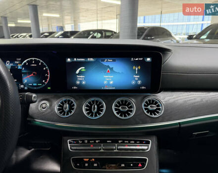 Серый Мерседес Е-Класс, объемом двигателя 3 л и пробегом 7 тыс. км за 66500 $, фото 23 на Automoto.ua