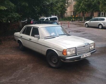 Серый Мерседес Е-Класс, объемом двигателя 2.4 л и пробегом 500 тыс. км за 1000 $, фото 14 на Automoto.ua