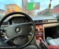 Серый Мерседес Е-Класс, объемом двигателя 2 л и пробегом 309 тыс. км за 2000 $, фото 1 на Automoto.ua