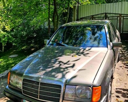 Серый Мерседес Е-Класс, объемом двигателя 2.3 л и пробегом 369 тыс. км за 500 $, фото 3 на Automoto.ua