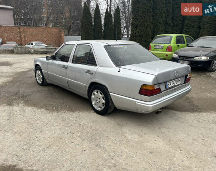 Сірий Мерседес Е-Клас, об'ємом двигуна 2.2 л та пробігом 300 тис. км за 1700 $, фото 7 на Automoto.ua