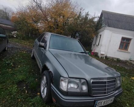 Серый Мерседес Е-Класс, объемом двигателя 3 л и пробегом 480 тыс. км за 1900 $, фото 1 на Automoto.ua