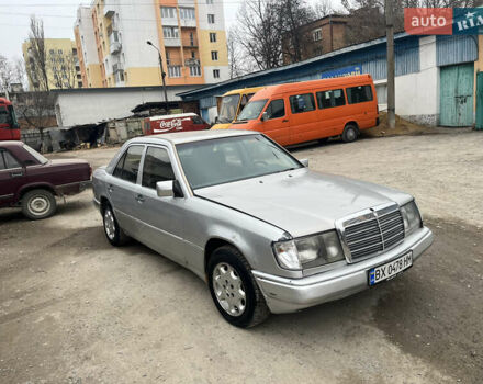 Сірий Мерседес Е-Клас, об'ємом двигуна 2.2 л та пробігом 300 тис. км за 1700 $, фото 12 на Automoto.ua