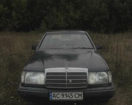 Мерседес Е-Класс 1986 в Владимир-Волынский на Automoto.ua Серый Мерседес Е-Класс, объемом двигателя 2.6 л и пробегом 640 тыс. км за 2500 $, фото 2 на Automoto.ua