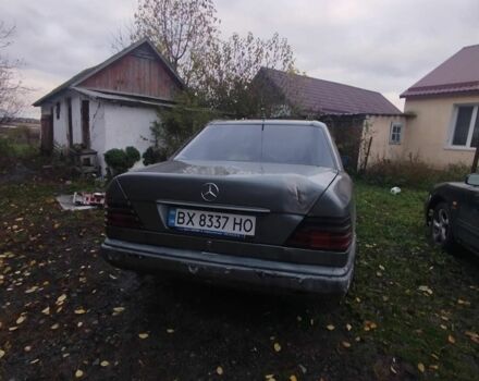 Серый Мерседес Е-Класс, объемом двигателя 3 л и пробегом 480 тыс. км за 1900 $, фото 2 на Automoto.ua