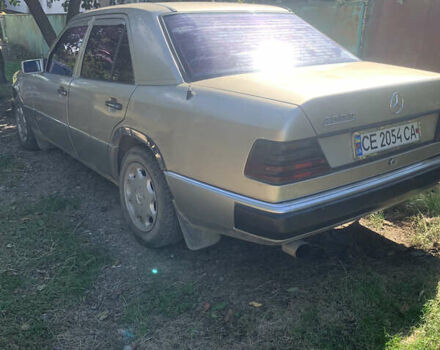 Серый Мерседес Е-Класс, объемом двигателя 2.5 л и пробегом 302 тыс. км за 2500 $, фото 5 на Automoto.ua