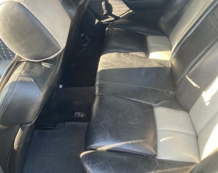 Серый Мерседес Е-Класс, объемом двигателя 2 л и пробегом 400 тыс. км за 1500 $, фото 6 на Automoto.ua