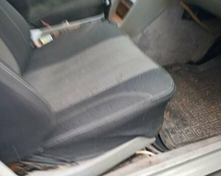 Мерседес Е-Класс 1988 в Борисполе на Automoto.ua Серый Мерседес Е-Класс, объемом двигателя 2.3 л и пробегом 270 тыс. км за 2500 $, фото 25 на Automoto.ua