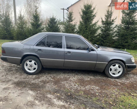 Сірий Мерседес Е-Клас, об'ємом двигуна 3 л та пробігом 407 тис. км за 4000 $, фото 5 на Automoto.ua