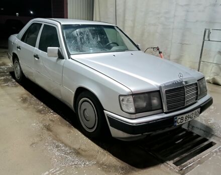 Сірий Мерседес Е-Клас, об'ємом двигуна 2.3 л та пробігом 339 тис. км за 2000 $, фото 3 на Automoto.ua