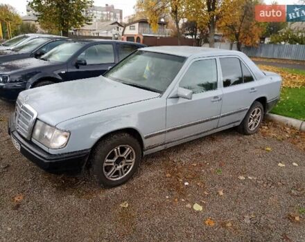 Мерседес Е-Класс 1988 в Борисполе на Automoto.ua Серый Мерседес Е-Класс, объемом двигателя 2.3 л и пробегом 270 тыс. км за 2500 $, фото 8 на Automoto.ua