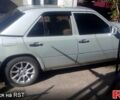 Сірий Мерседес Е-Клас, об'ємом двигуна 2 л та пробігом 300 тис. км за 1200 $, фото 2 на Automoto.ua