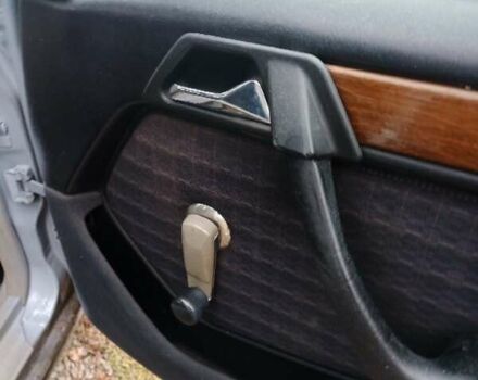 Мерседес Е-Класс 1988 в Борисполе на Automoto.ua Серый Мерседес Е-Класс, объемом двигателя 2.3 л и пробегом 270 тыс. км за 2500 $, фото 24 на Automoto.ua