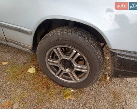 Мерседес Е-Класс 1988 в Борисполе на Automoto.ua Серый Мерседес Е-Класс, объемом двигателя 2.3 л и пробегом 270 тыс. км за 2500 $, фото 6 на Automoto.ua