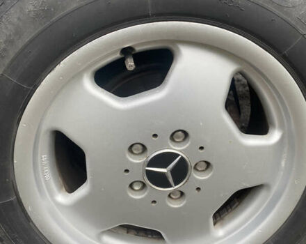 Сірий Мерседес Е-Клас, об'ємом двигуна 3 л та пробігом 407 тис. км за 4000 $, фото 7 на Automoto.ua