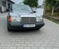Сірий Мерседес Е-Клас, об'ємом двигуна 3 л та пробігом 185 тис. км за 12500 $, фото 2 на Automoto.ua
