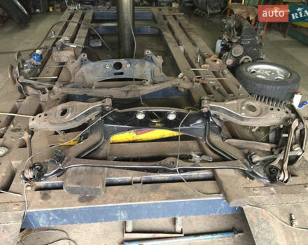 Сірий Мерседес Е-Клас, об'ємом двигуна 3 л та пробігом 407 тис. км за 4000 $, фото 15 на Automoto.ua