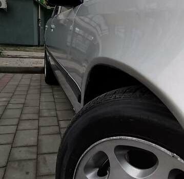 Сірий Мерседес Е-Клас, об'ємом двигуна 2 л та пробігом 400 тис. км за 2450 $, фото 13 на Automoto.ua