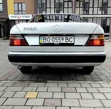 Сірий Мерседес Е-Клас, об'ємом двигуна 2 л та пробігом 400 тис. км за 2450 $, фото 7 на Automoto.ua