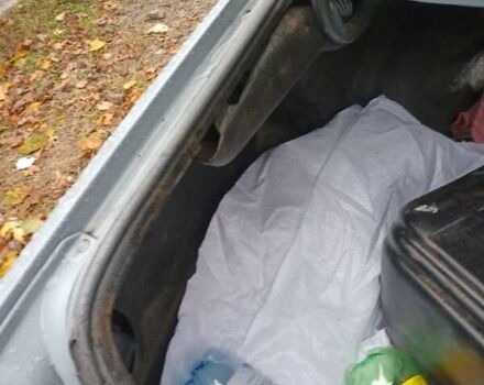 Мерседес Е-Класс 1988 в Борисполе на Automoto.ua Серый Мерседес Е-Класс, объемом двигателя 2.3 л и пробегом 270 тыс. км за 2500 $, фото 58 на Automoto.ua