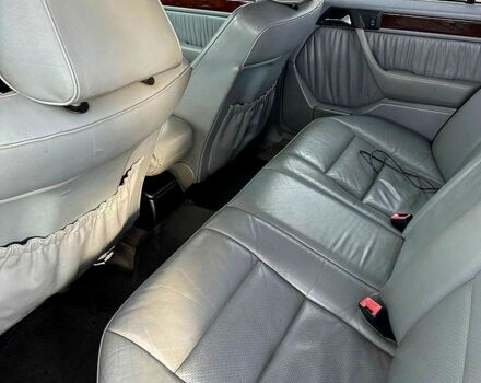 Мерседес Е-Клас 1989 у Черкасах на Automoto.ua Сірий Мерседес Е-Клас, об'ємом двигуна 2.3 л та пробігом 0 тис. км за 2000 $, фото 6 на Automoto.ua