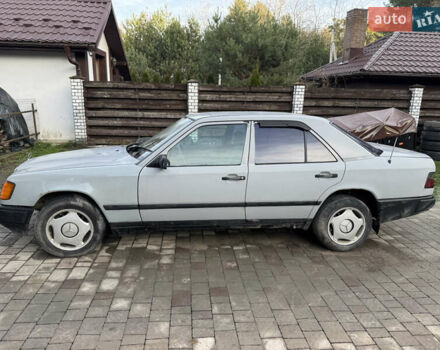 Серый Мерседес Е-Класс, объемом двигателя 2 л и пробегом 417 тыс. км за 1700 $, фото 1 на Automoto.ua