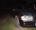 Мерседес Е-Класс 1989 в Стрые на Automoto.ua Серый Мерседес Е-Класс, объемом двигателя 2.5 л и пробегом 660 тыс. км за 2100 $, фото 1 на Automoto.ua