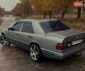 Серый Мерседес Е-Класс, объемом двигателя 2.6 л и пробегом 333 тыс. км за 2350 $, фото 6 на Automoto.ua