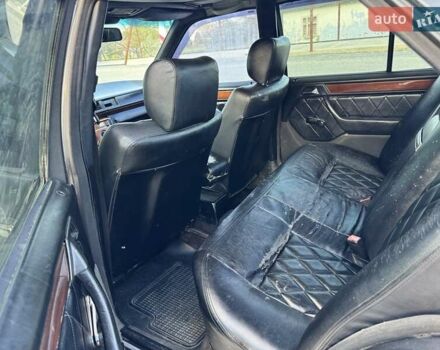 Мерседес Е-Класс 1990 в Косове на Automoto.ua Серый Мерседес Е-Класс, объемом двигателя 2.3 л и пробегом 300 тыс. км за 1450 $, фото 8 на Automoto.ua