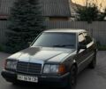 Сірий Мерседес Е-Клас, об'ємом двигуна 2.6 л та пробігом 323 тис. км за 2300 $, фото 1 на Automoto.ua
