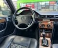 Мерседес Е-Класс 1990 в Косове на Automoto.ua Серый Мерседес Е-Класс, объемом двигателя 2.3 л и пробегом 300 тыс. км за 1450 $, фото 11 на Automoto.ua