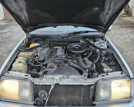 Серый Мерседес Е-Класс, объемом двигателя 2.3 л и пробегом 405 тыс. км за 1950 $, фото 18 на Automoto.ua