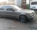 Сірий Мерседес Е-Клас, об'ємом двигуна 2.2 л та пробігом 500 тис. км за 3714 $, фото 1 на Automoto.ua