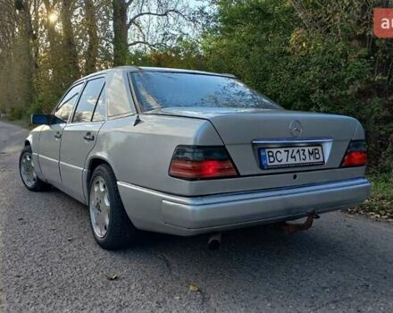 Мерседес Е-Класс 1990 в Жидачов на Automoto.ua Серый Мерседес Е-Класс, объемом двигателя 2 л и пробегом 365 тыс. км за 2300 $, фото 6 на Automoto.ua