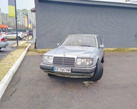 Сірий Мерседес Е-Клас, об'ємом двигуна 1.99 л та пробігом 403 тис. км за 2999 $, фото 6 на Automoto.ua