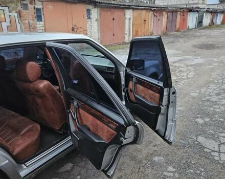 Серый Мерседес Е-Класс, объемом двигателя 2.3 л и пробегом 405 тыс. км за 1950 $, фото 15 на Automoto.ua