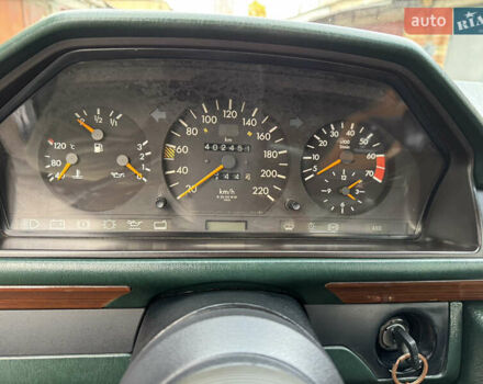 Серый Мерседес Е-Класс, объемом двигателя 2.3 л и пробегом 400 тыс. км за 4999 $, фото 16 на Automoto.ua