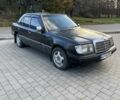 Мерседес Е-Класс 1990 в Косове на Automoto.ua Серый Мерседес Е-Класс, объемом двигателя 2.3 л и пробегом 300 тыс. км за 1450 $, фото 4 на Automoto.ua