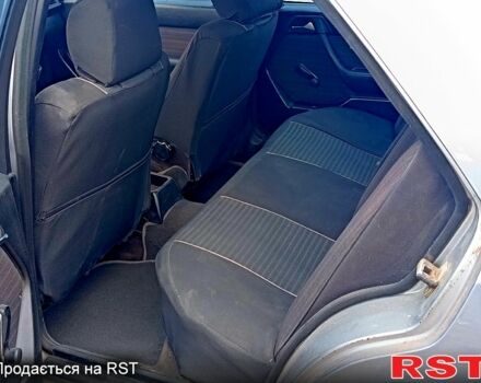 Мерседес Е-Класс 1990 в Первомайском на Automoto.ua Серый Мерседес Е-Класс, объемом двигателя 2.3 л и пробегом 0 тыс. км за 1950 $, фото 9 на Automoto.ua