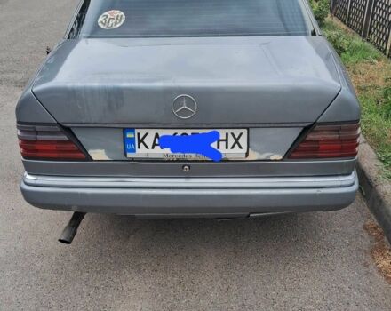 Сірий Мерседес Е-Клас, об'ємом двигуна 2.3 л та пробігом 3 тис. км за 1300 $, фото 2 на Automoto.ua