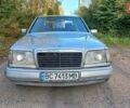Мерседес Е-Класс 1990 в Жидачов на Automoto.ua Серый Мерседес Е-Класс, объемом двигателя 2 л и пробегом 365 тыс. км за 2300 $, фото 9 на Automoto.ua