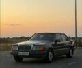 Серый Мерседес Е-Класс, объемом двигателя 2 л и пробегом 650 тыс. км за 1600 $, фото 1 на Automoto.ua